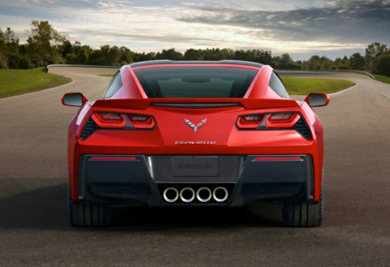 2014 Chevy Corvette Stingray  Manual Vs. Automatic Transmission 800x548