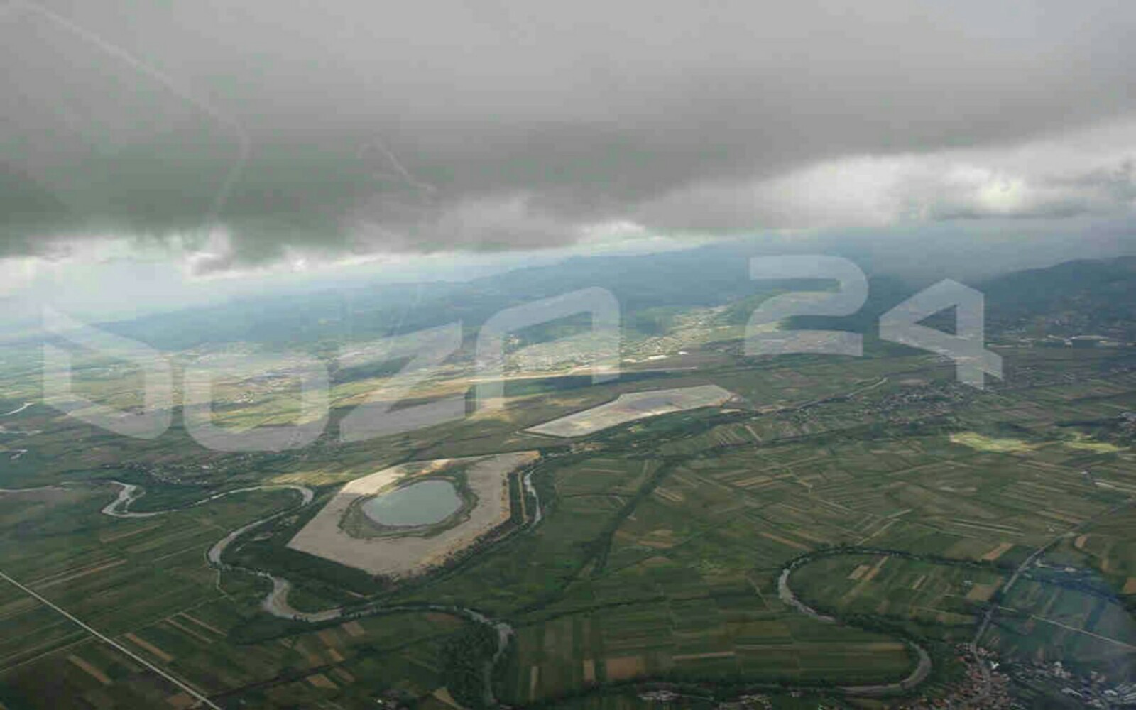 Iazul Bazanta Mare 1200x800 1600x1000