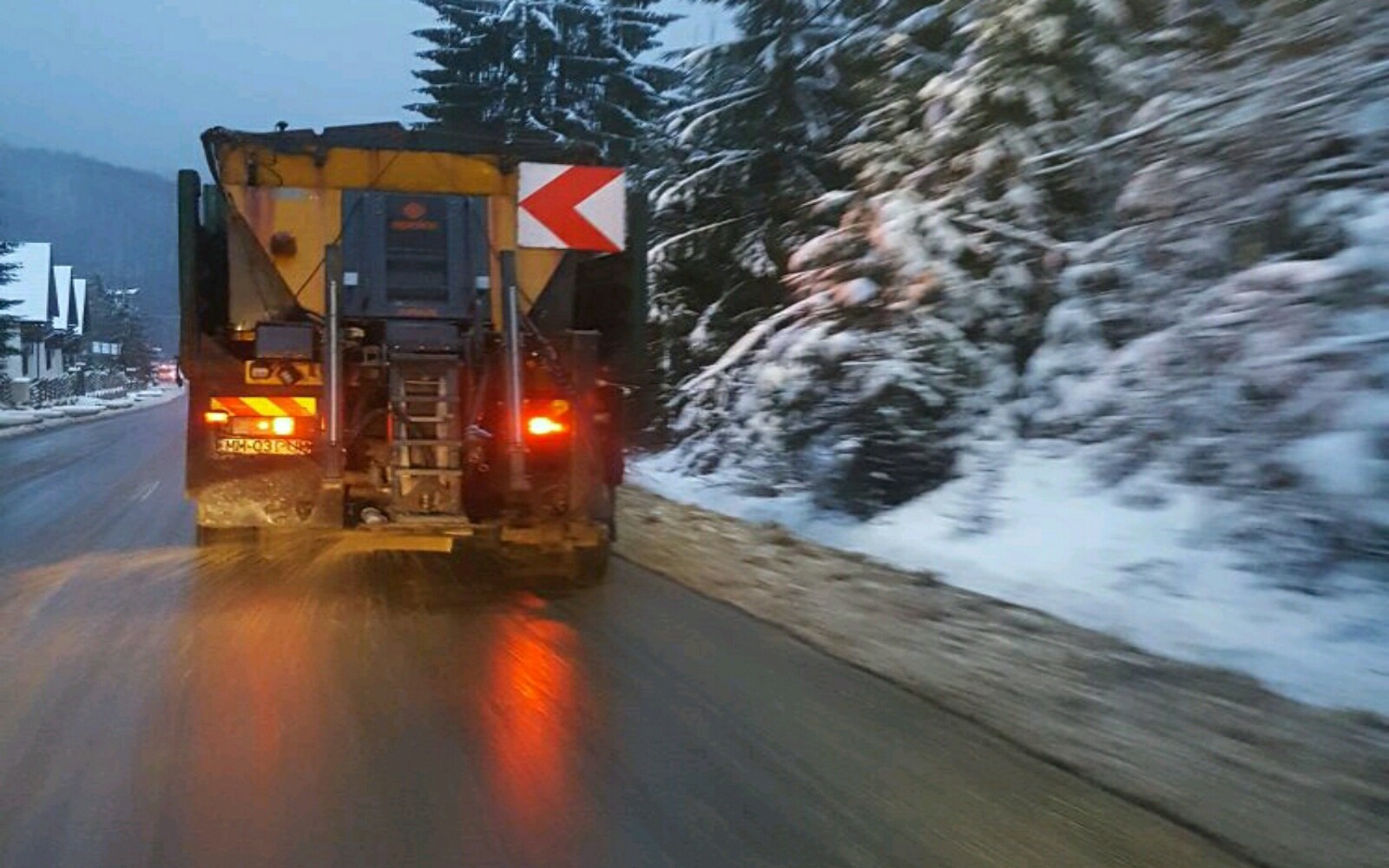 Utilaje Pe Drum3 Crop 747x597 1600x1000