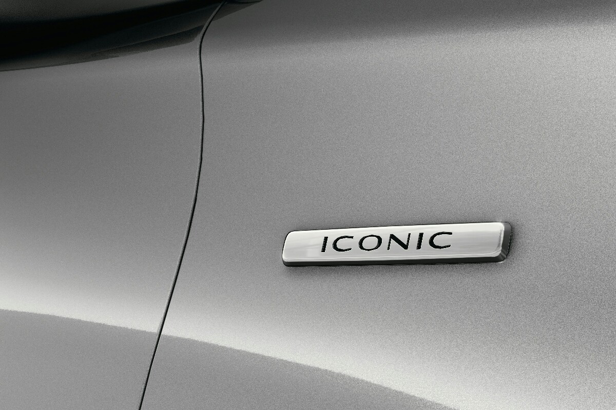 1 Renault ZOE ICONIC Limited Edition 1200x800