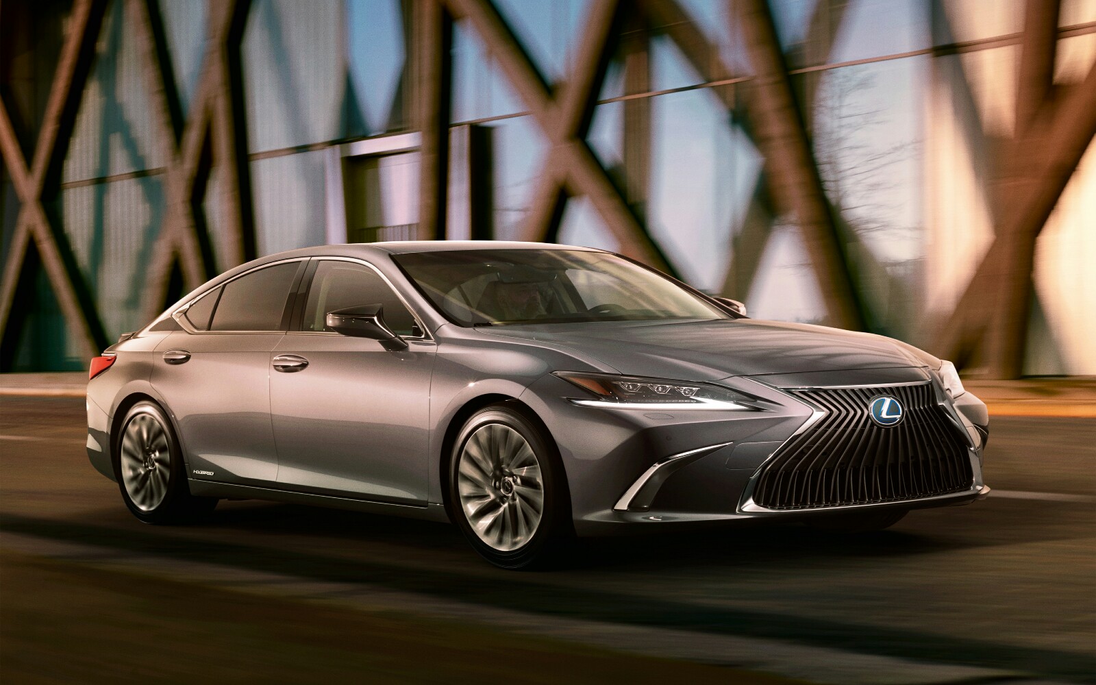 2019 Lexus ES Teaser 02 887822D6CC1BE13C1800293B419B8BCF0ACC6990 1600x1000