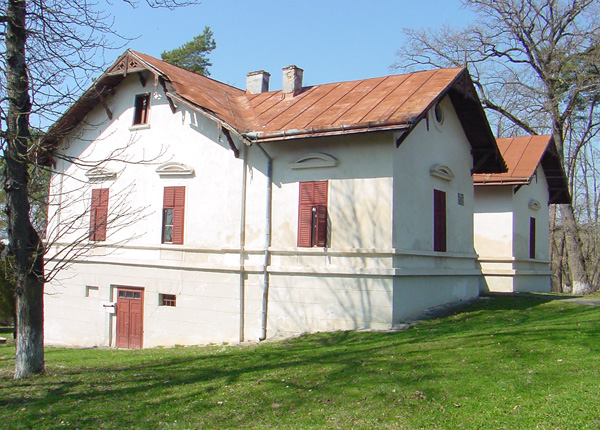 Casa Memoriala Gheorghe Pop De Basesti