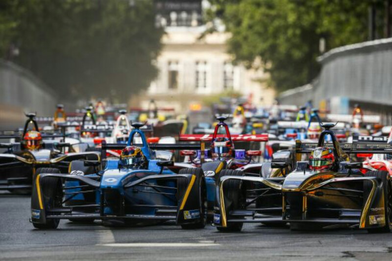 Edams Paris Action1 800x533