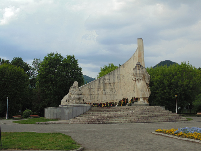 monumentul ostasului roman